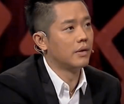 鬼步舞音乐铃声版小苹果:曾毅：我结婚时，玲花大醉，她结婚时，我大哭，孩子只差100天